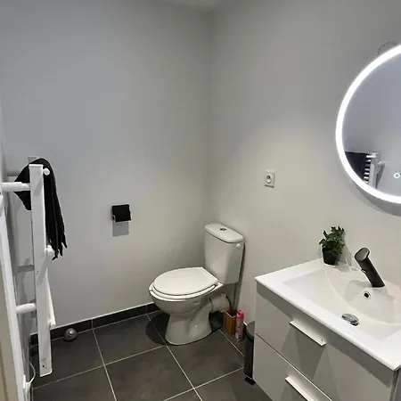 Superbe Appartement Avec Parking Gratuit Sur Place Blanzy Exterior foto