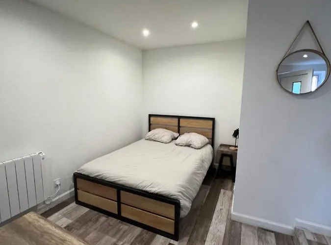 Superbe Appartement Avec Parking Gratuit Sur Place