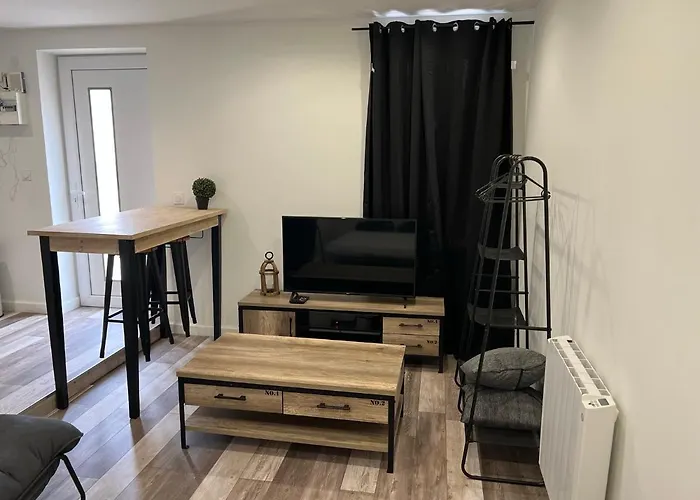 Superbe Appartement Avec Parking Gratuit Sur Place